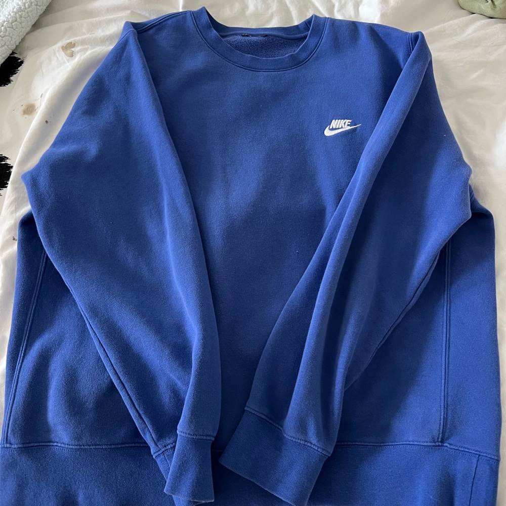 blue Nike crew neck